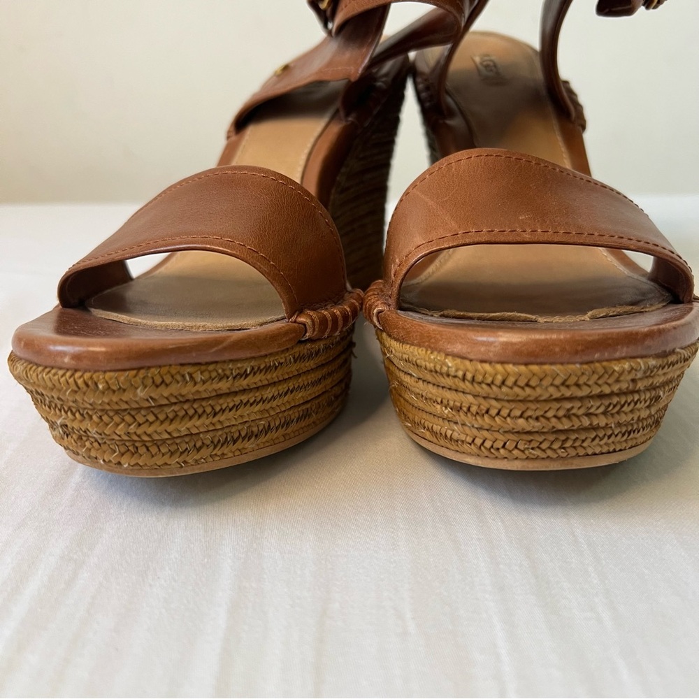 UGG size 9 Maryanne Tan Platform Leather Wedge Sandals - Picture 5 of 8